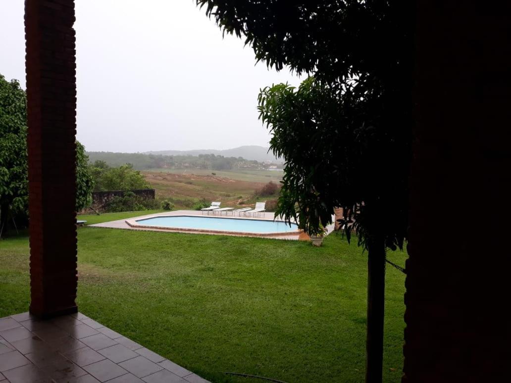 Chacara Charbella Villa Tres Ranchos ภายนอก รูปภาพ